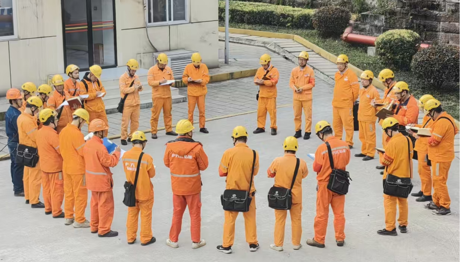 全力以赴搞建设 方圆之间显担当(图7)